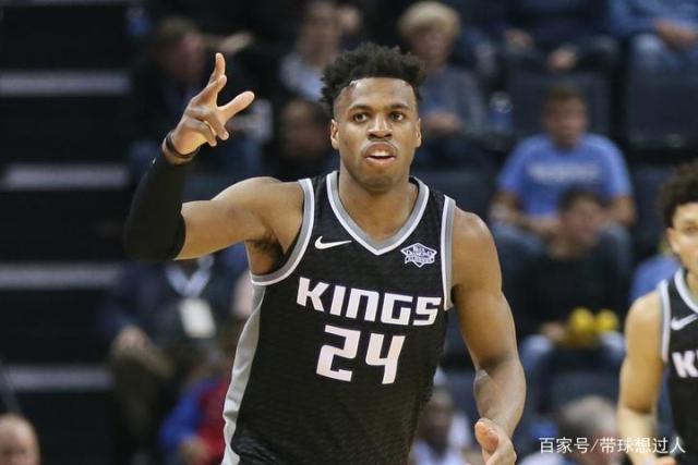 拉菲尼亚本赛季创造44次机会，五大联赛最多