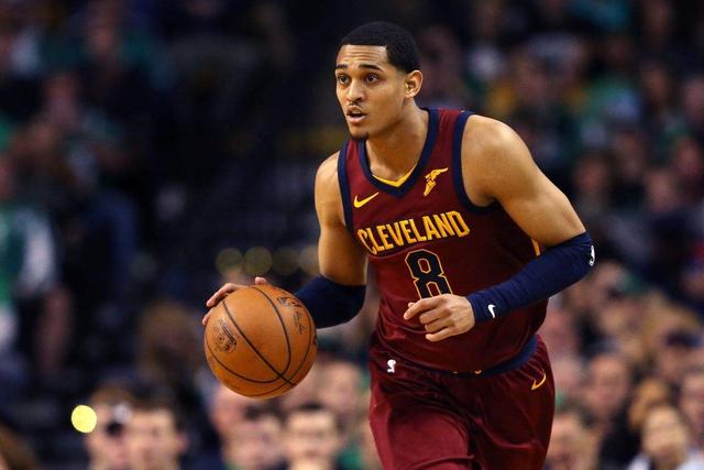 连续4轮欧冠都有进球 贝林厄姆获欧冠全场最佳奖杯