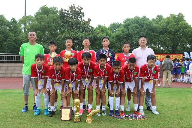 黄蜂终结6连败送猛龙11连败 骑士送黄蜂5连败